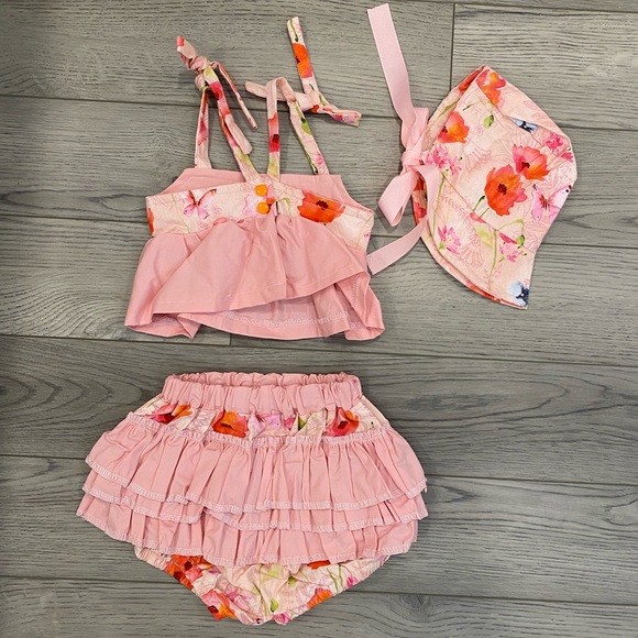 3 piece matching brand new and Handmade girls outfit - Picture 2 of 2